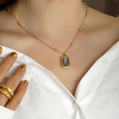ROSE PENDANT