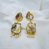 MOTHER PEARL EARRINGS
