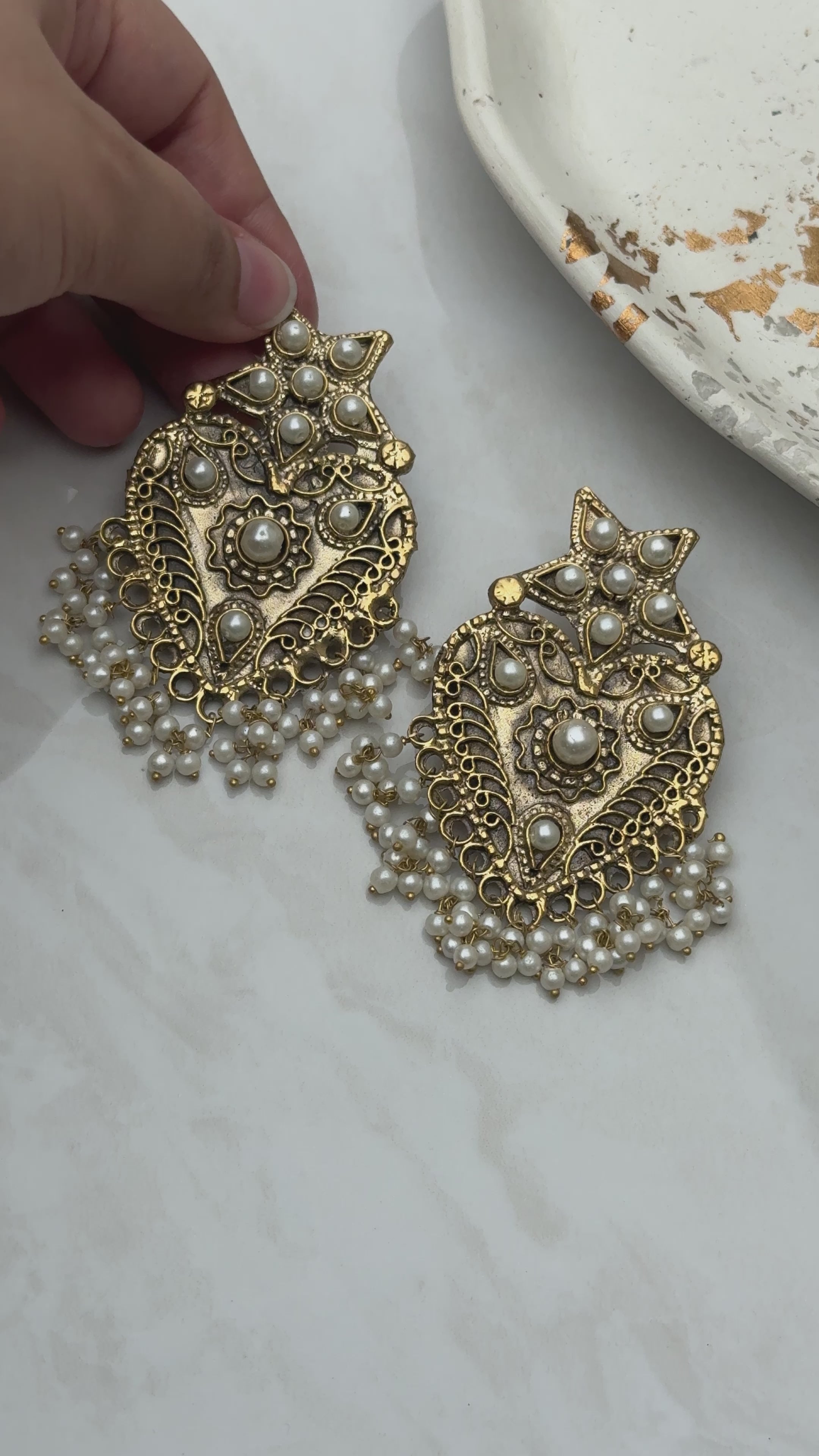 AG-AFGHAN STAR EARRINGS