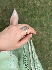 AFGHAN MINI RING
