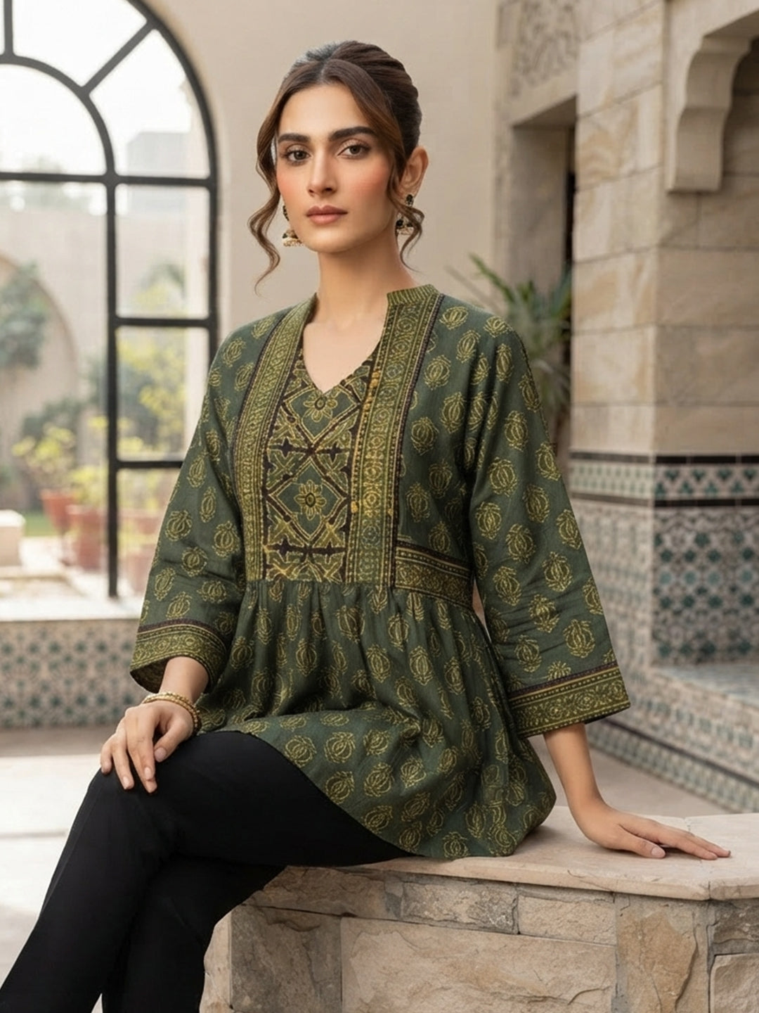 GREEN AJRAK TOP