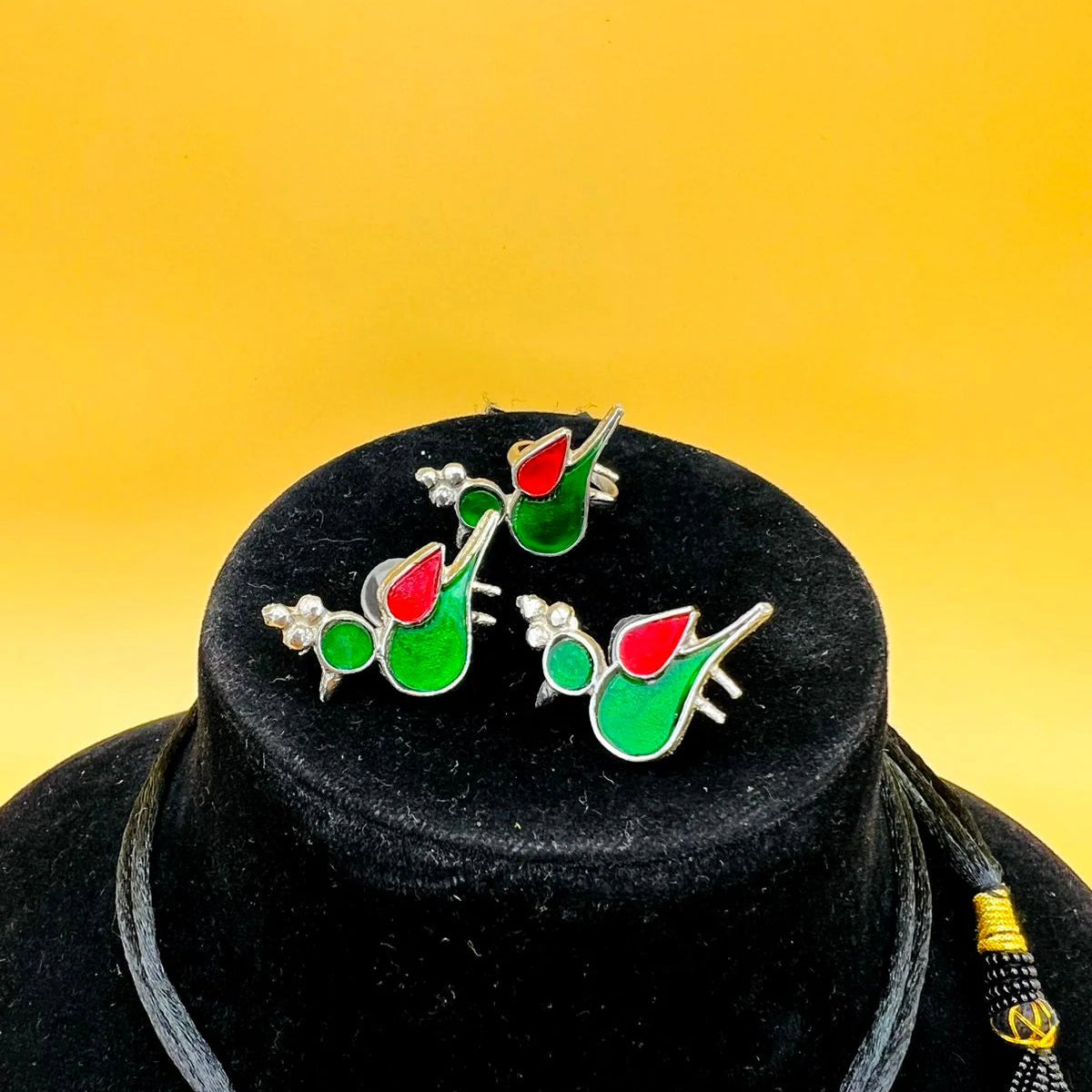MITHOO EARRINGS & RING