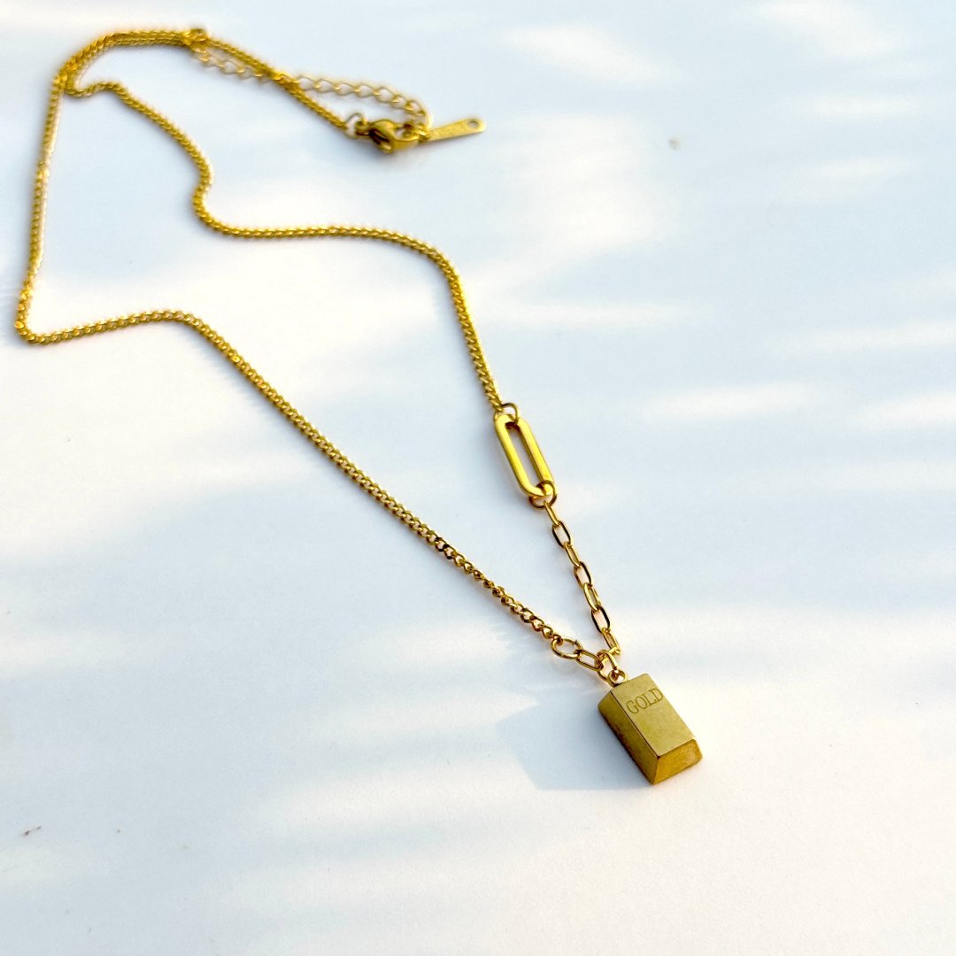 GOLD BAR PENDANT