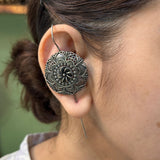 ROUND EARNEEDLE