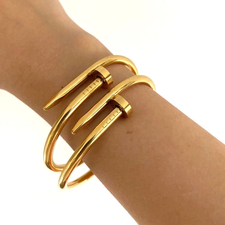 NAIL BRACELET