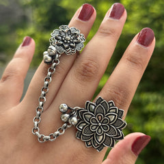 FLORAL BRASS RING