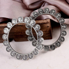 QUEEN BANGLES