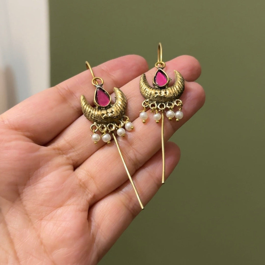 MOON EARNEEDLE EARCUFF