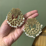 LOTUS CIRCLE