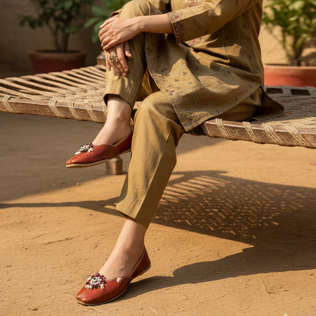 HANDMADE FABRIC BROOCH KHUSSA