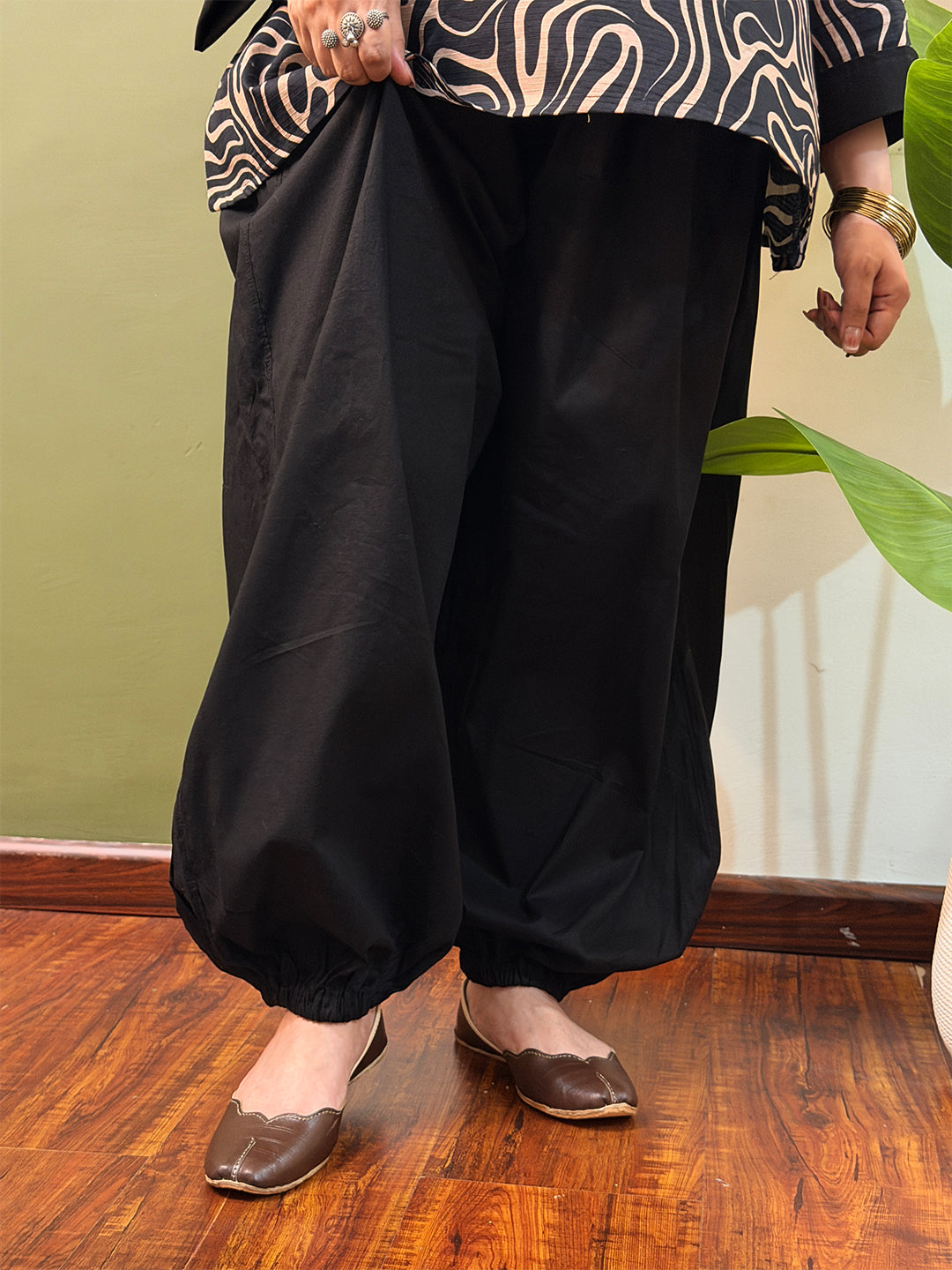 ABSTRACT BLACK (2-PIECE)