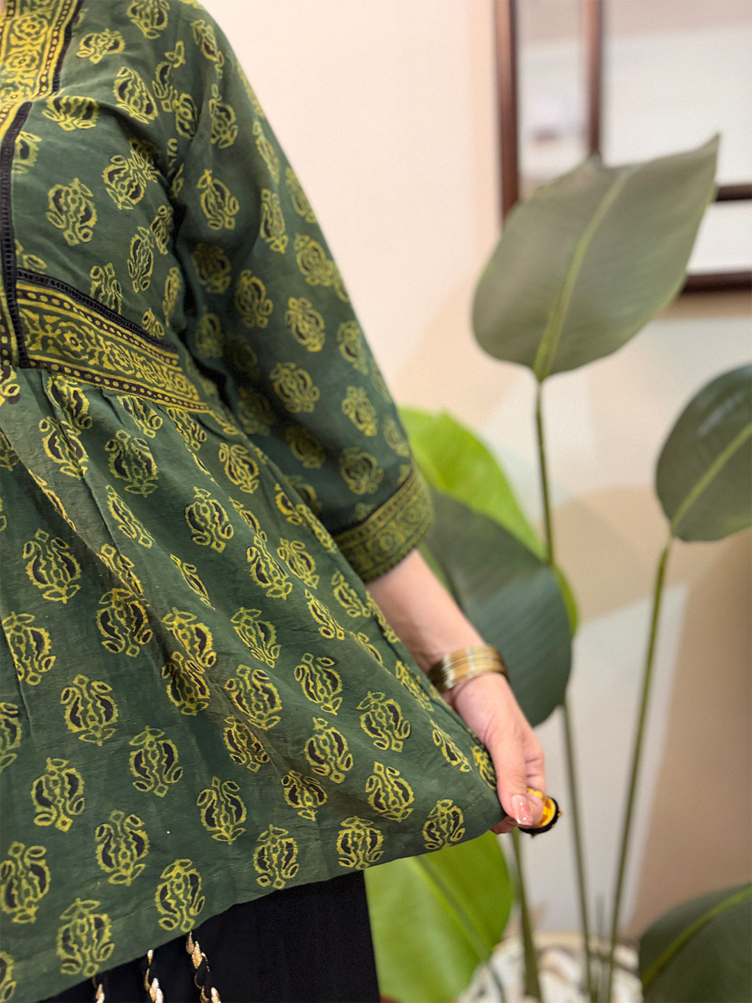 GREEN AJRAK TOP
