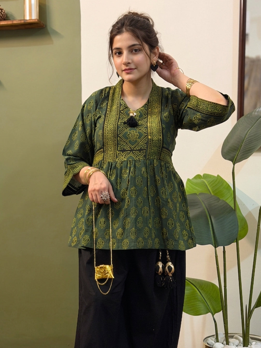 GREEN AJRAK TOP