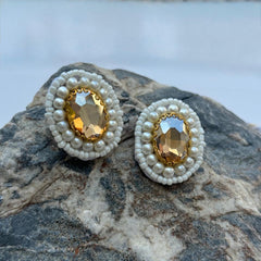 STONE EARRING