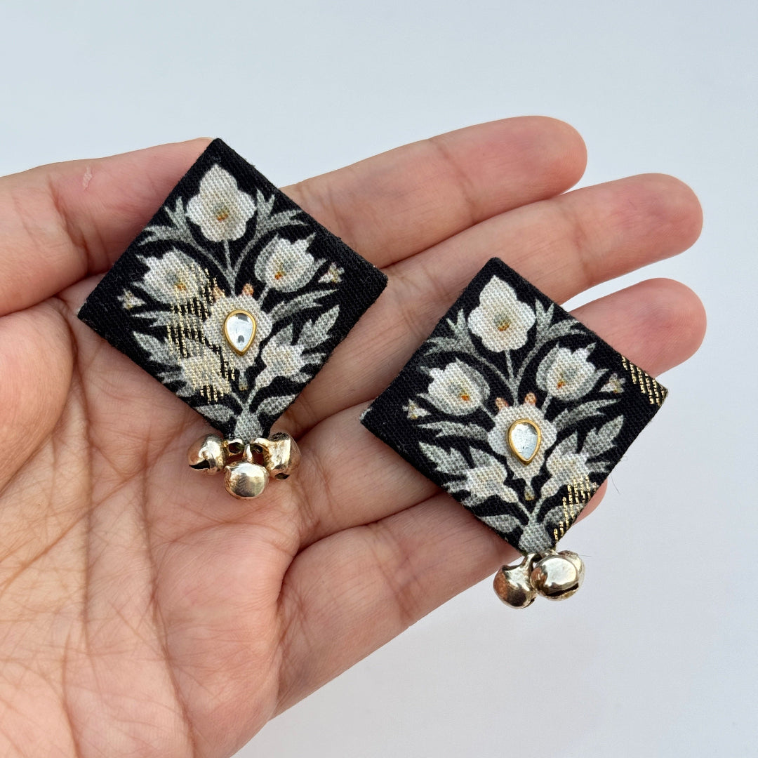 FLORAL BUNCHES