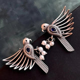 FLYING BIRDS